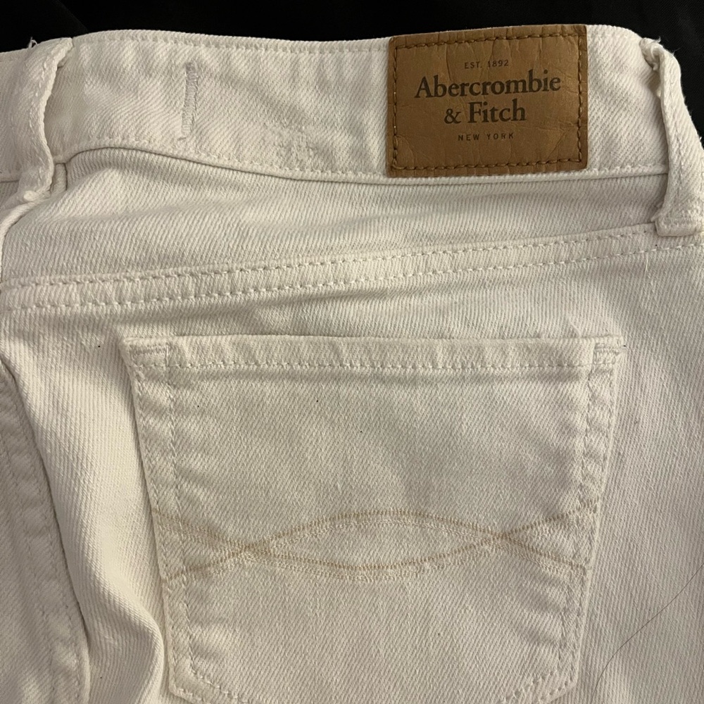 Abercrombie & Fitch Classic White Pants